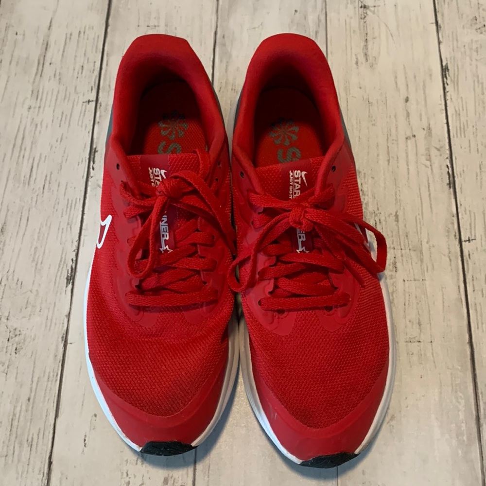 Nike Star Runner 3 SZ 5Y